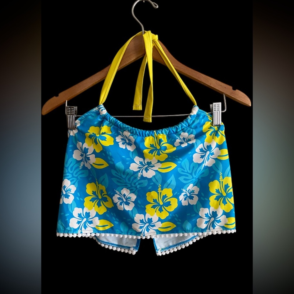 Two Piece Swimwear Bathing Suit Blue Floral Halter Top and Swim Shorts - Picture 14 of 16
